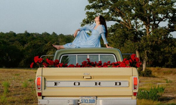 Le news di oggi: Waxahatchee, Stephen Malkmus, Porches, Micah P. Hinson